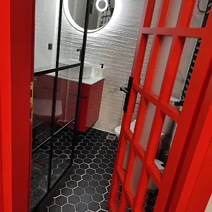 https://amnesia-house.hotels-of-thessaloniki.com